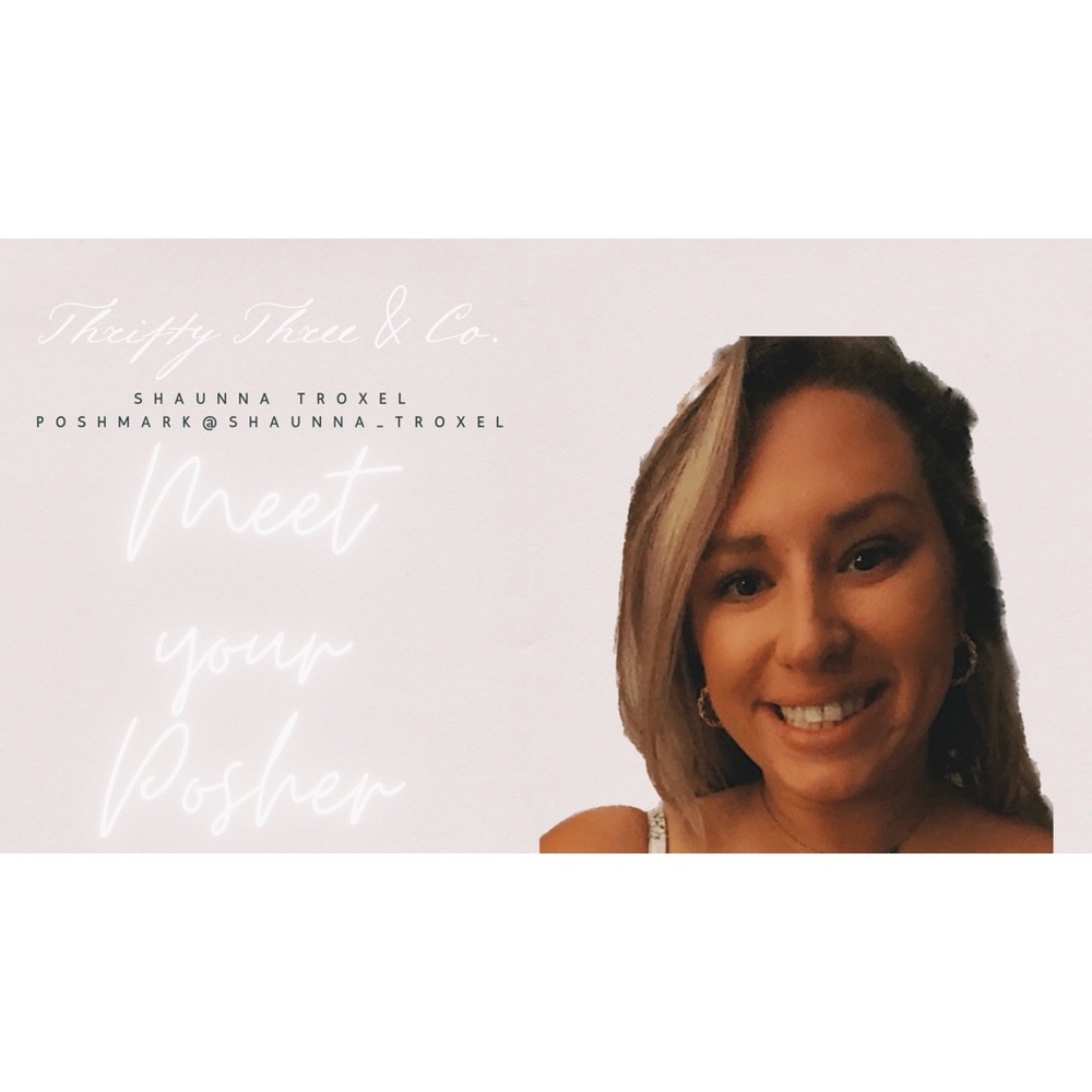Meet your Posher, Shaunna - Tap the Heart to Bookmark my Closet